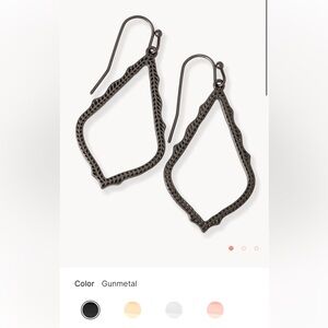 NWT Kendra Scott Sophia Gunmetal Drop Earrings